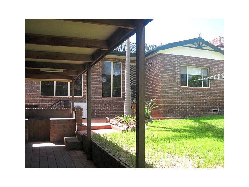 4 Read Street, Blakehurst NSW 2221