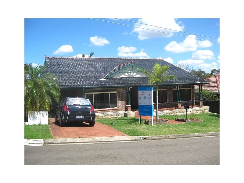 4 Read Street, Blakehurst NSW 2221