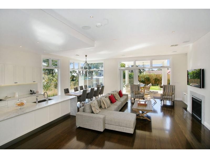 22 Grandview Crescent, Lugarno NSW 2210