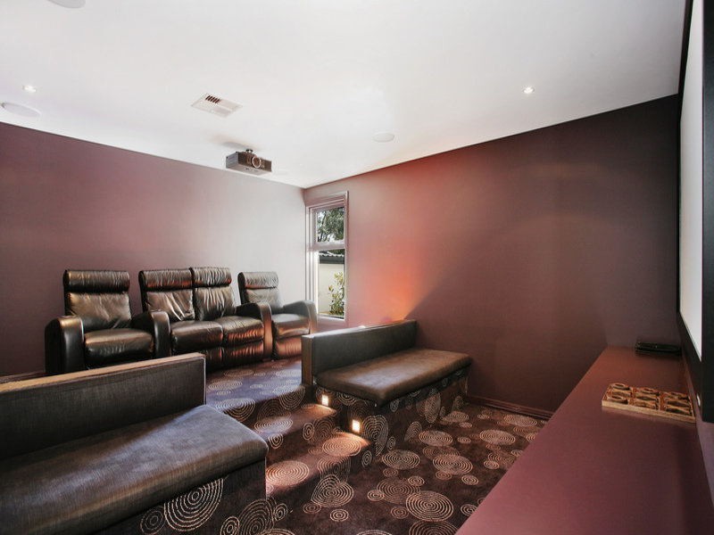 22 Grandview Crescent, Lugarno NSW 2210