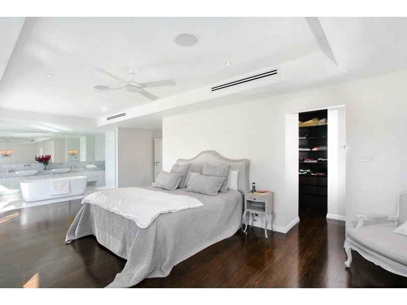 22 Grandview Crescent, Lugarno NSW 2210