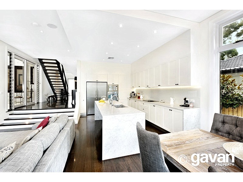 22 Grandview Crescent, Lugarno NSW 2210