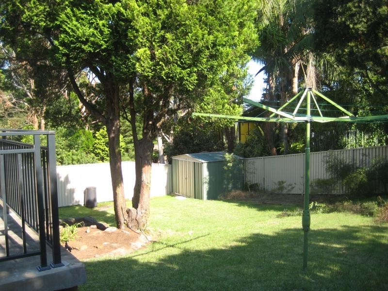 25 Lugarno Parade, Lugarno NSW 2210