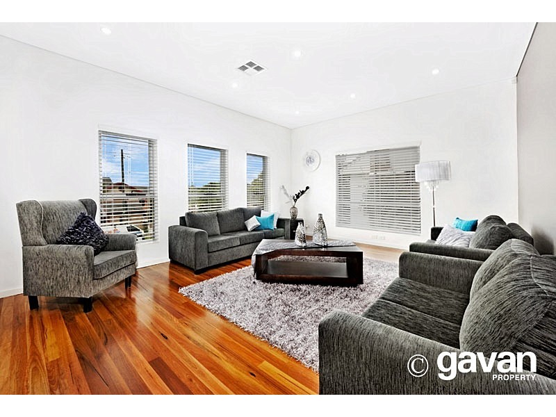 81 Lawrence Street, Peakhurst NSW 2210