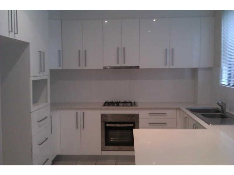 2/57 Macquarie Place, Mortdale NSW 2223