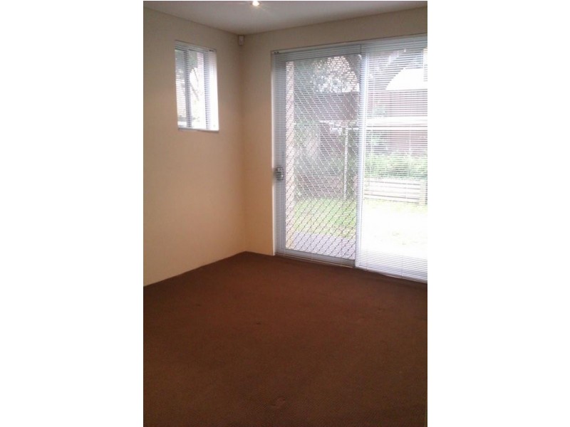 2/57 Macquarie Place, Mortdale NSW 2223