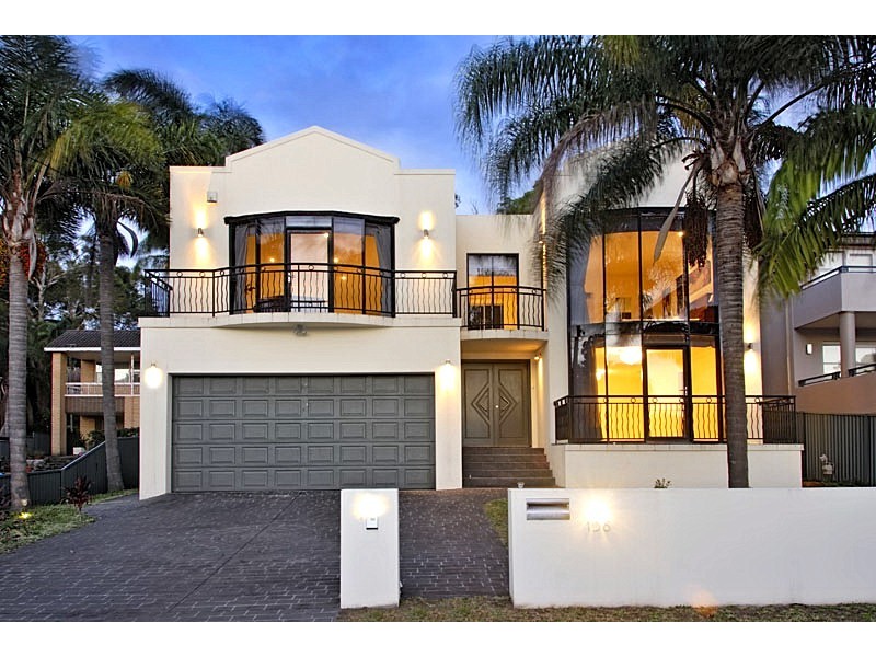 136 Kyle Parade, Kyle Bay NSW 2221