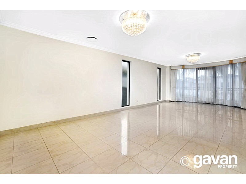 136 Kyle Parade, Kyle Bay NSW 2221