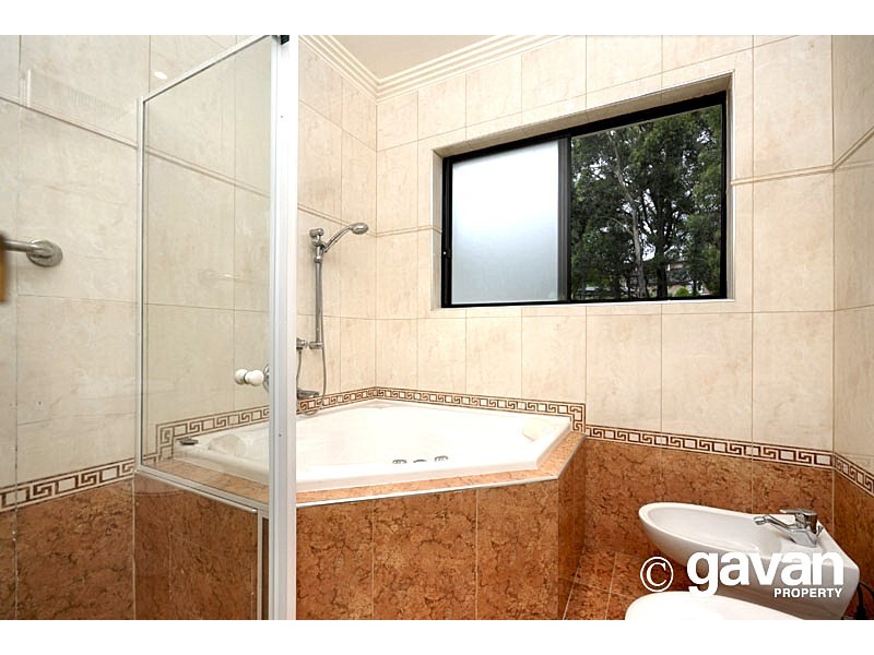 136 Kyle Parade, Kyle Bay NSW 2221