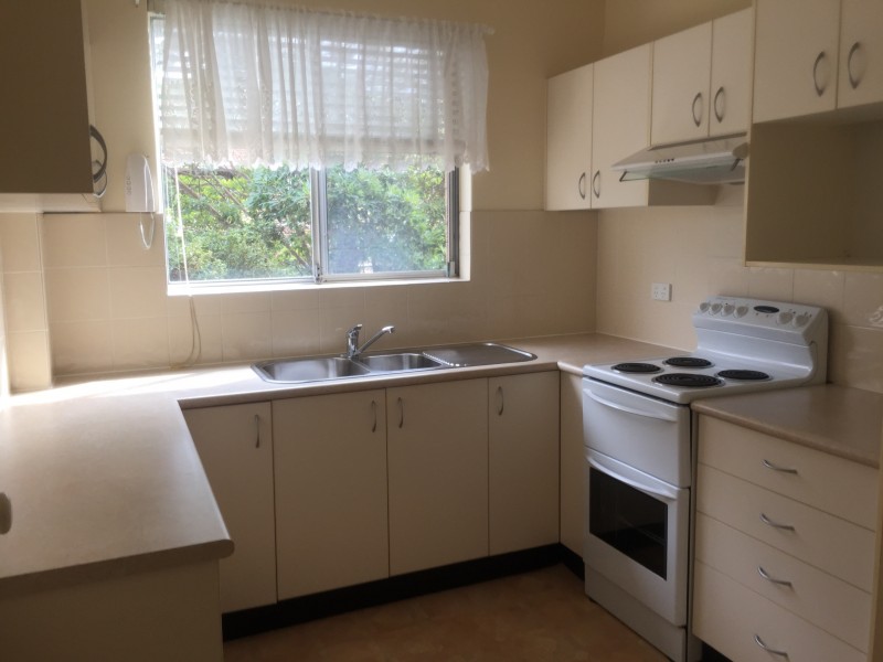 2/21 Martin Place, Mortdale NSW 2223