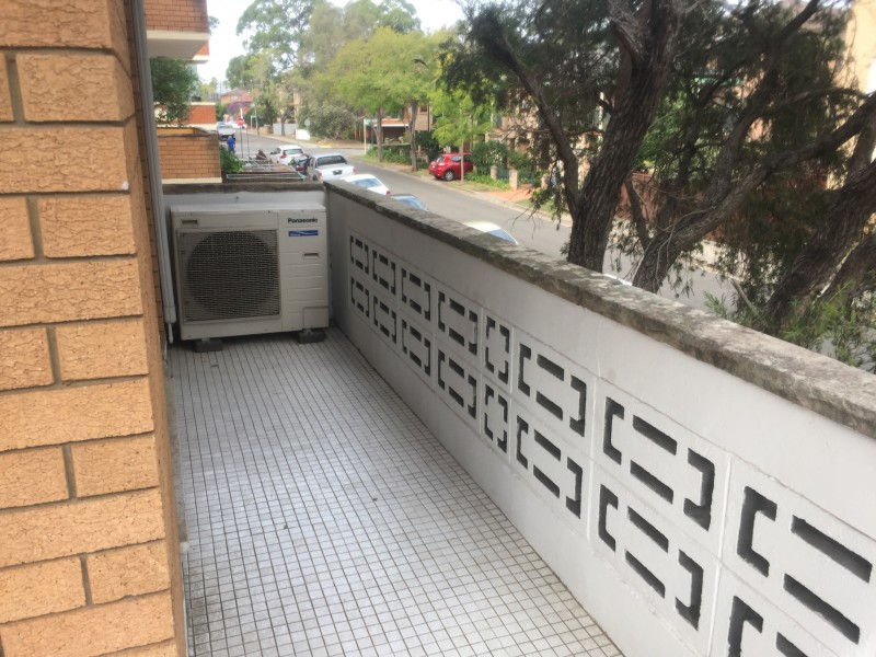 2/21 Martin Place, Mortdale NSW 2223