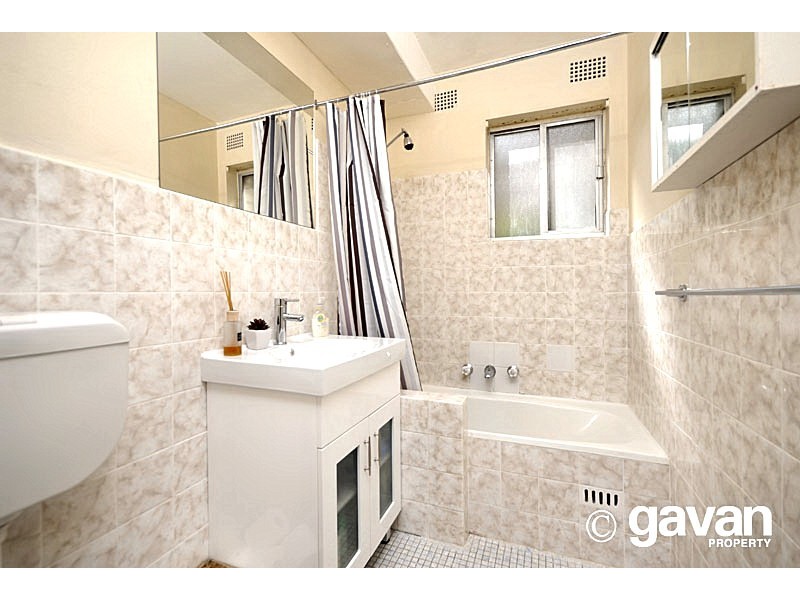 4/8 Martin Place, Mortdale NSW 2223