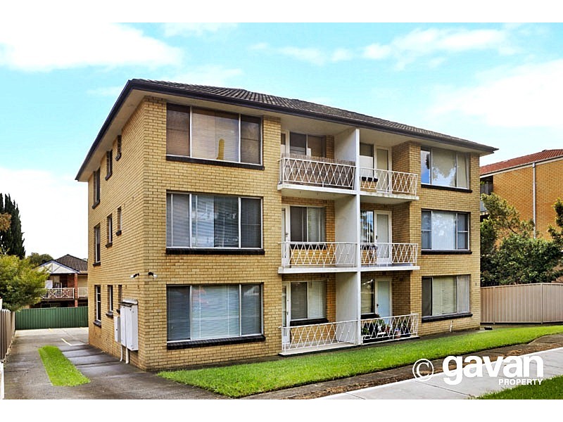 4/8 Martin Place, Mortdale NSW 2223