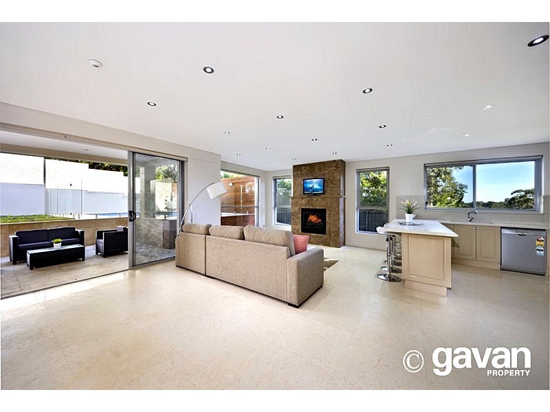 6 Cross Street, Kyle Bay NSW 2221