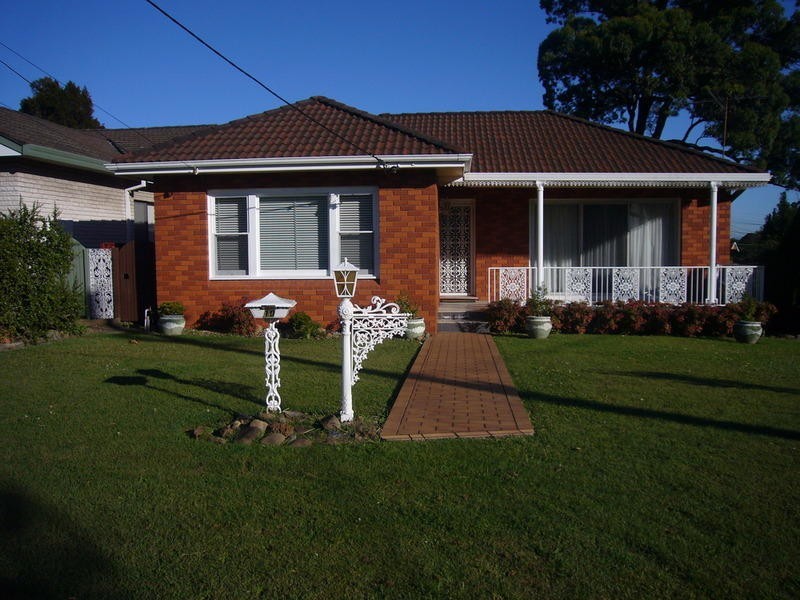 10 Fenwick Avenue, Roselands NSW 2196