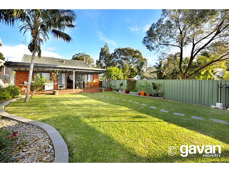 74 Clarendon Road, Peakhurst NSW 2210
