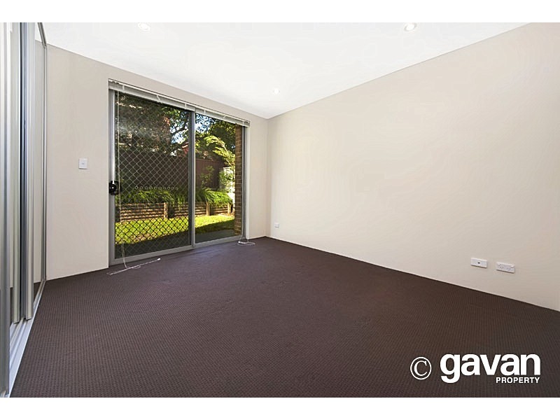 2/55-57 Macquarie Pl, Mortdale NSW 2223