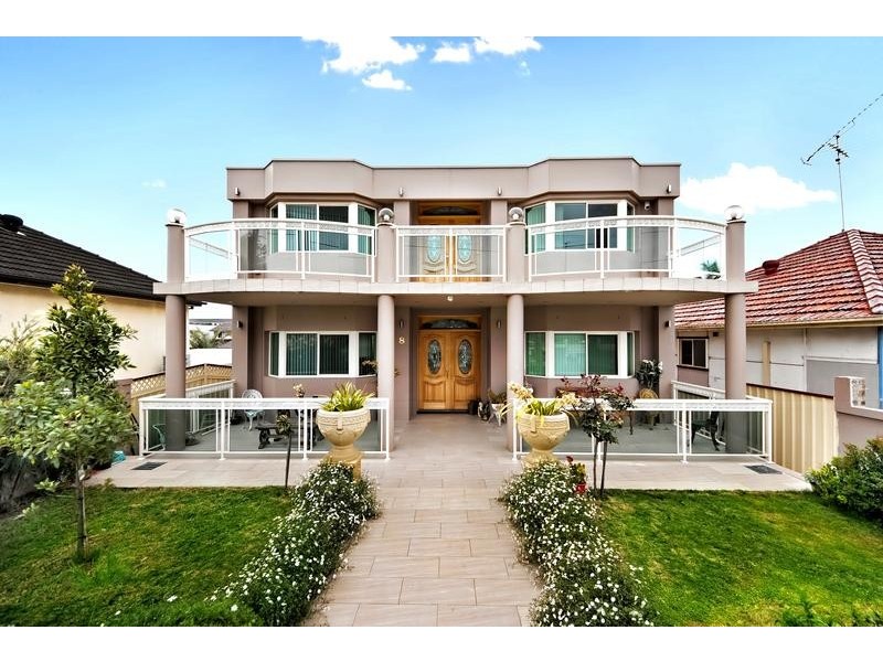 8 Carlton Crescent, Kogarah Bay NSW 2217