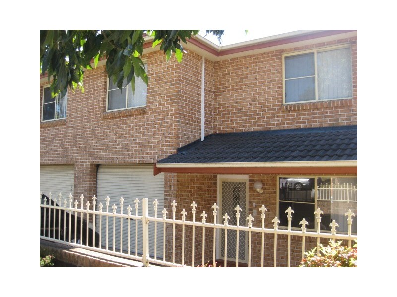 1/102 Arcadia, Penshurst NSW 2222