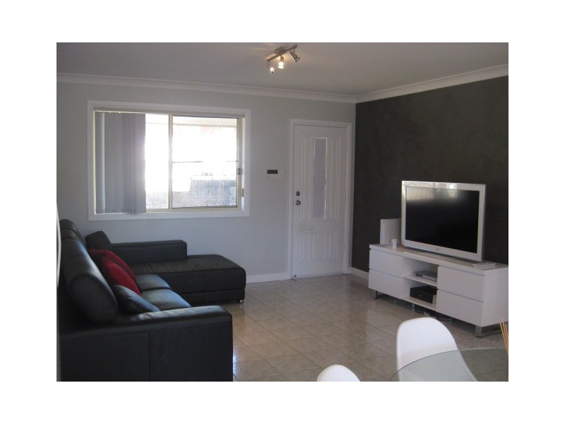 1/102 Arcadia, Penshurst NSW 2222