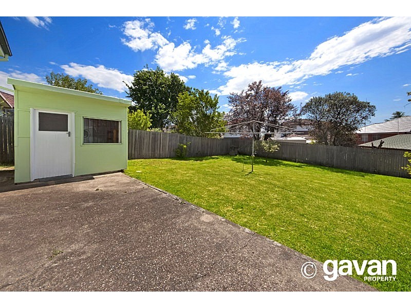 14 Olive Crescent, Peakhurst NSW 2210