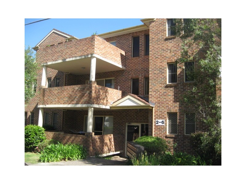 4/2-6 Bond Street, Hurstville NSW 2220