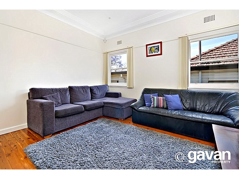 24 Greenland Avenue, Peakhurst NSW 2210