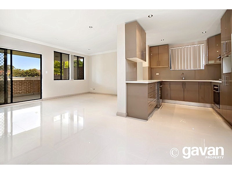 27B Samuel Street, Peakhurst NSW 2210