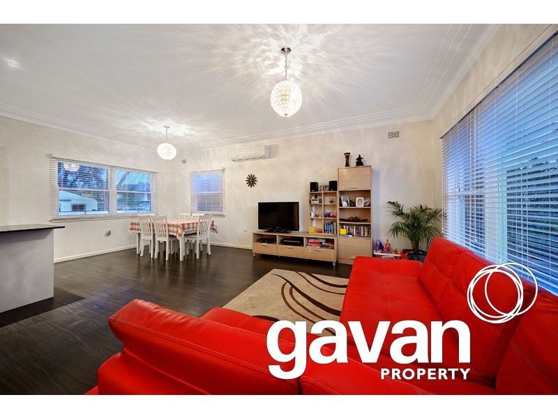 15 Caledonia Street, Peakhurst NSW 2210