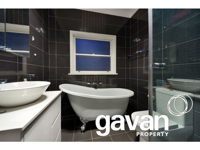 15 Caledonia Street, Peakhurst NSW 2210