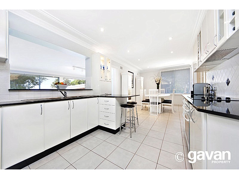 11 Lesley Crescent, Mortdale NSW 2223