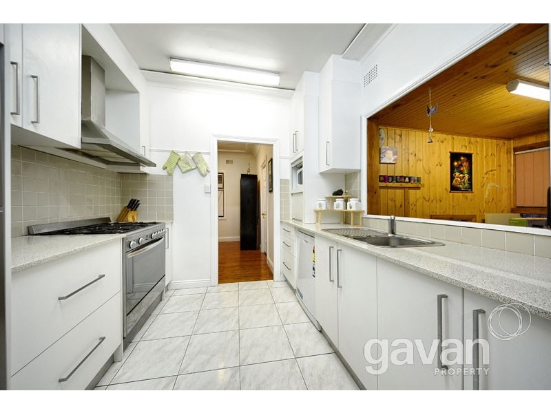 27 Holley Road, Beverly Hills NSW 2209