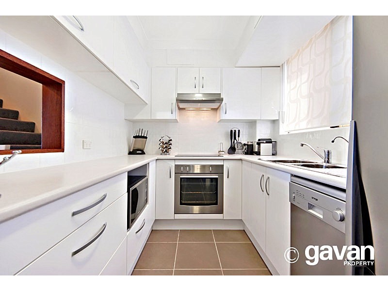 17/98-102 Glencoe St, Sutherland NSW 2232