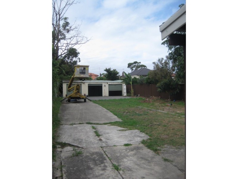 204 Woniora Road, South Hurstville NSW 2221