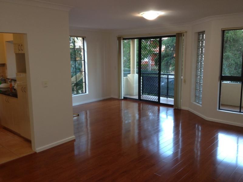 2/11 Andover Street, Carlton NSW 2218