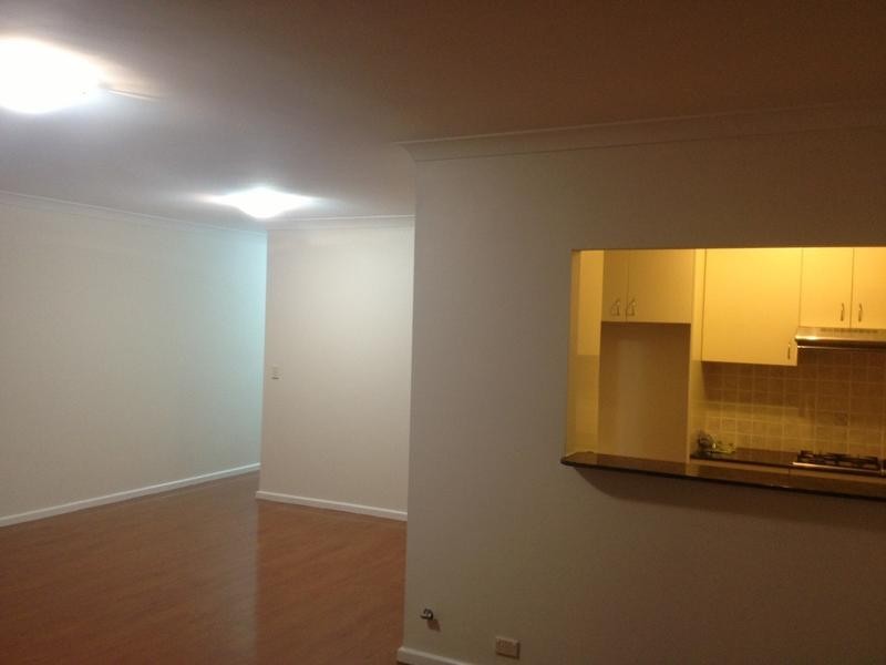 2/11 Andover Street, Carlton NSW 2218