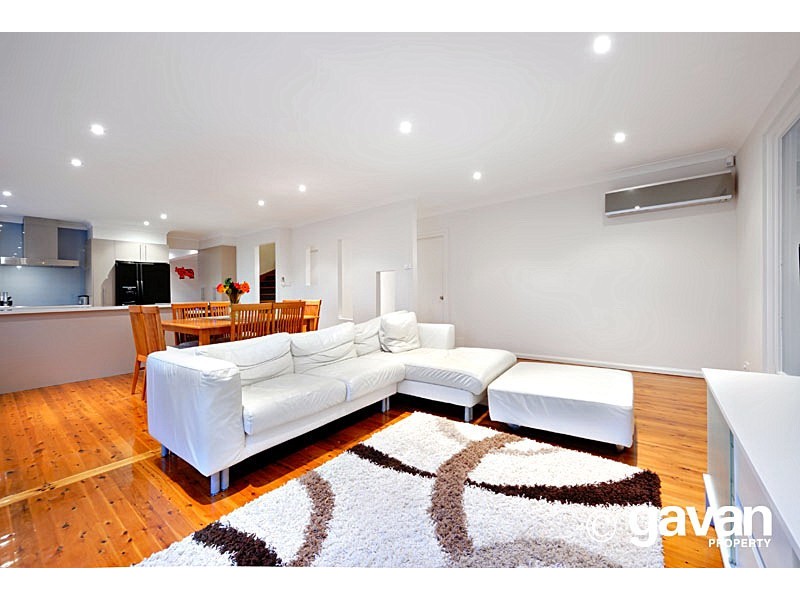 52 Allwood Crescent, Lugarno NSW 2210