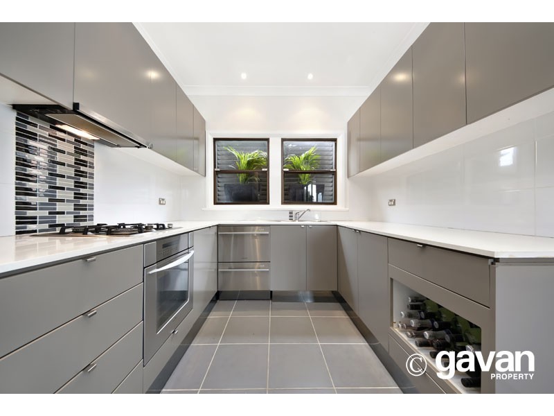 16 Highland Road, Peakhurst NSW 2210