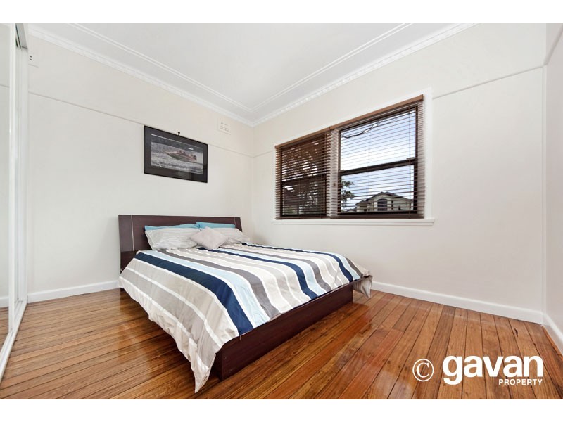 16 Highland Road, Peakhurst NSW 2210