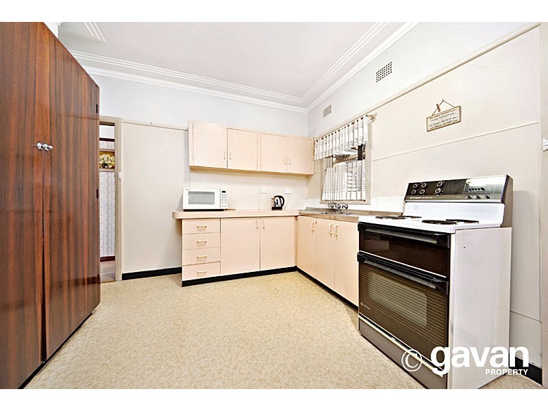 15 Scott Street, Mortdale NSW 2223