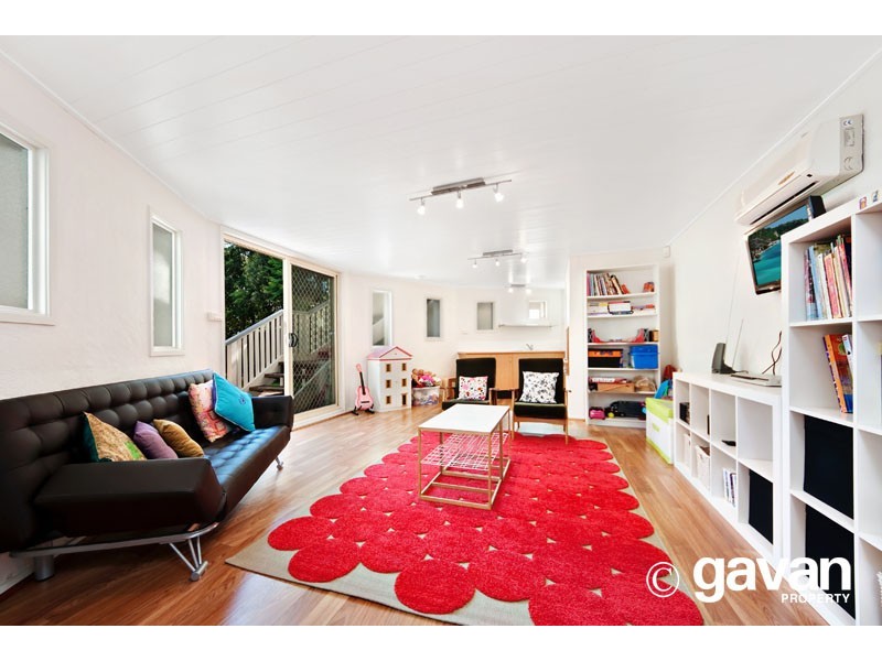 2 Prospect Rd, Peakhurst NSW 2210