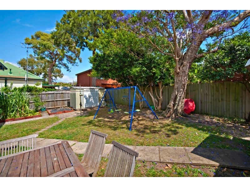 4 Faye Avenue, Blakehurst NSW 2221