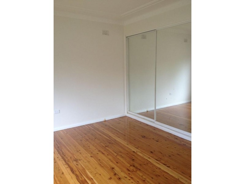 4 Faye Avenue, Blakehurst NSW 2221