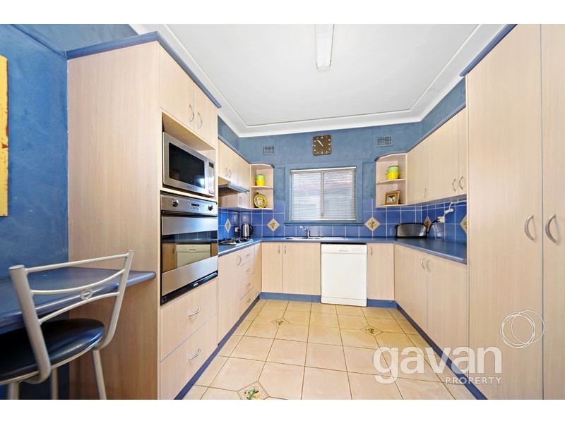 3 Walker Avenue, Peakhurst NSW 2210