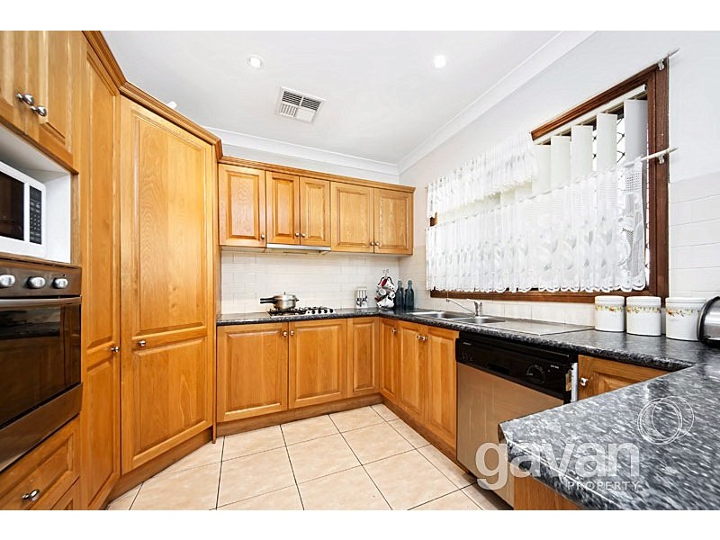 137 Faraday Road, Padstow NSW 2211