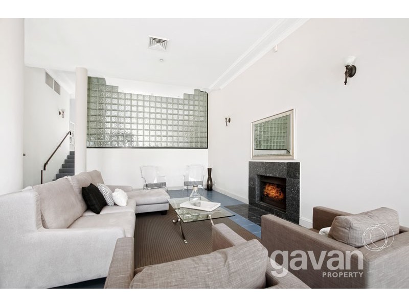 18 Kyle Pde, Kyle Bay NSW 2221