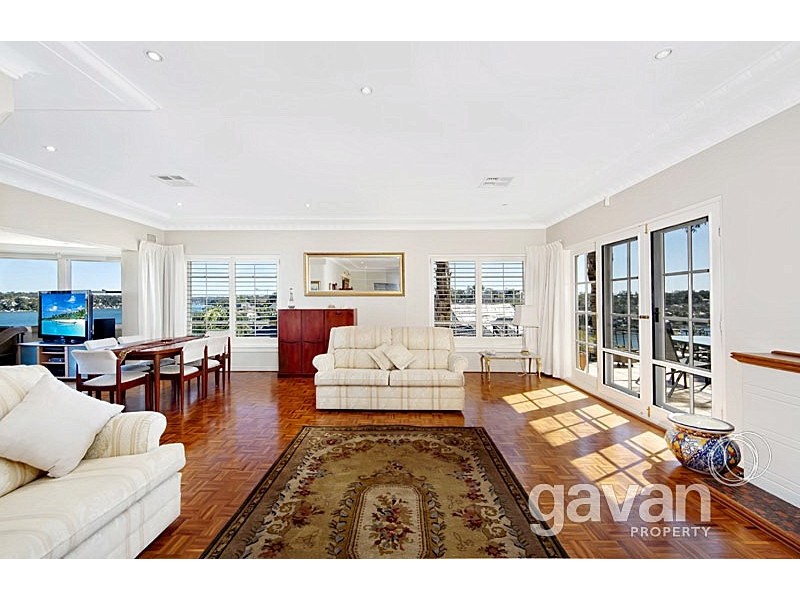 34 Pleasant Way, Blakehurst NSW 2221