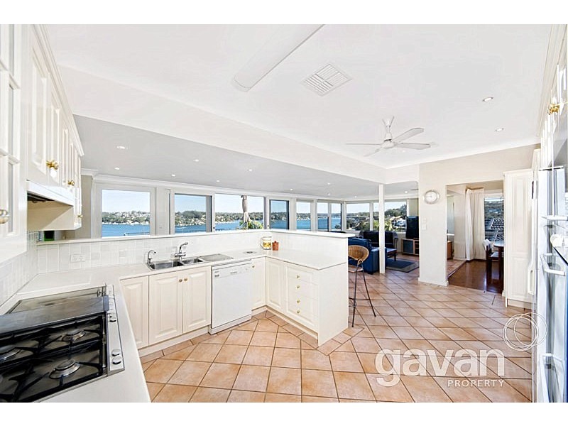 34 Pleasant Way, Blakehurst NSW 2221