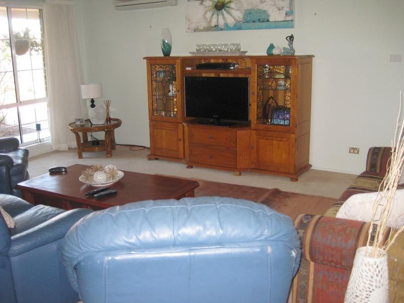 41 Amundsen Avenue, Shoalhaven Heads NSW 2535