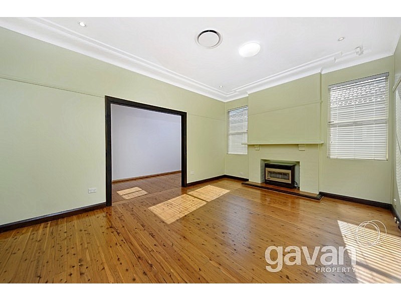 247 Carrington Ave, Hurstville NSW 2220